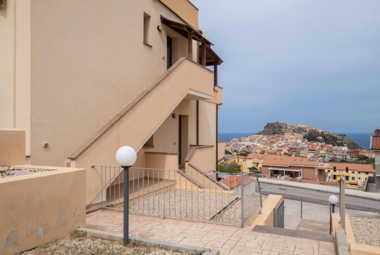 Castelsardo- Elegante Appartamento Vista Mare Bagian luar foto