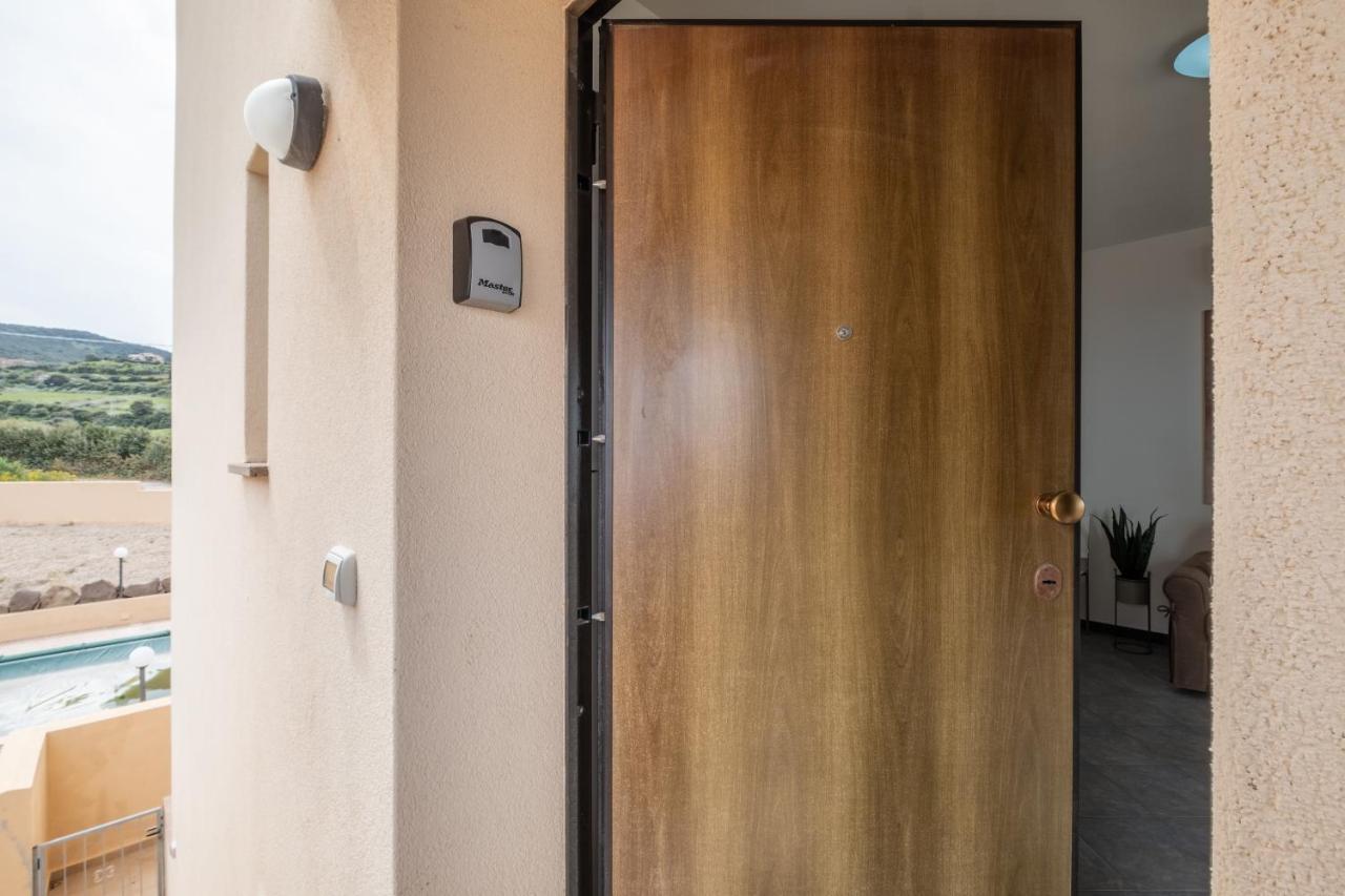 Castelsardo- Elegante Appartamento Vista Mare Bagian luar foto